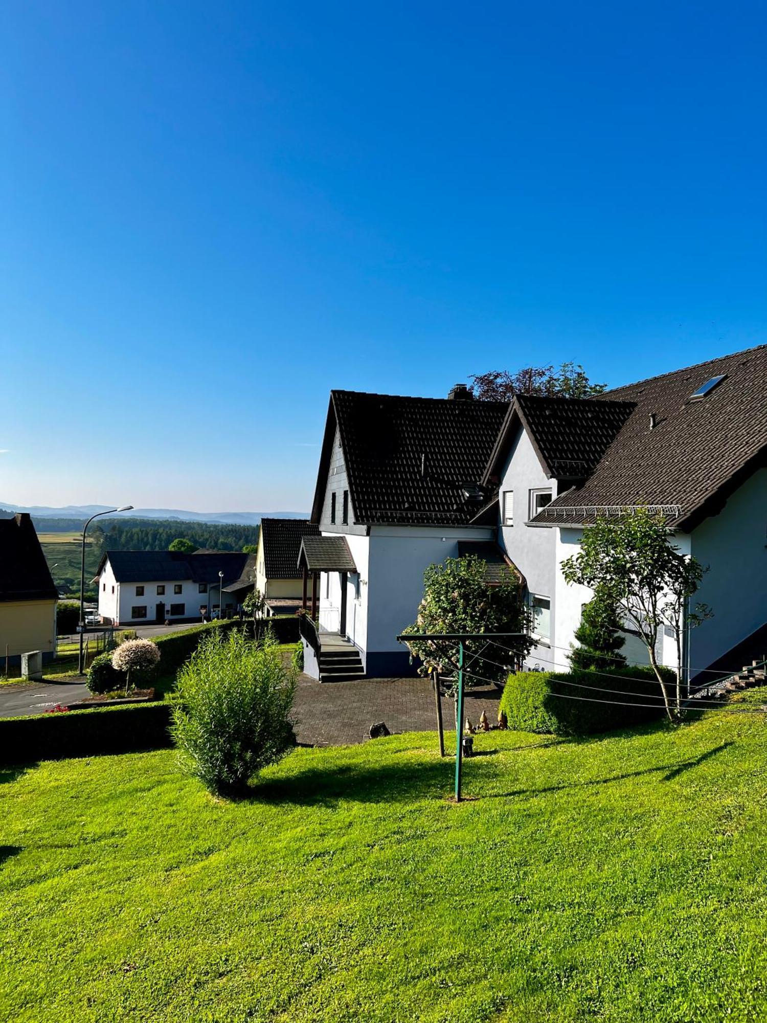 Deine-Eifel-Ferienwohnung Feusdorf Exterior foto